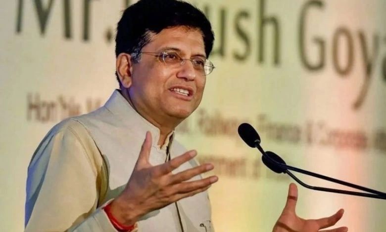 What mantra did Commerce and Industry Minister Goyal give to professionals in New York?