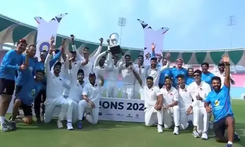 Mumbai wins Irani Cup trophy