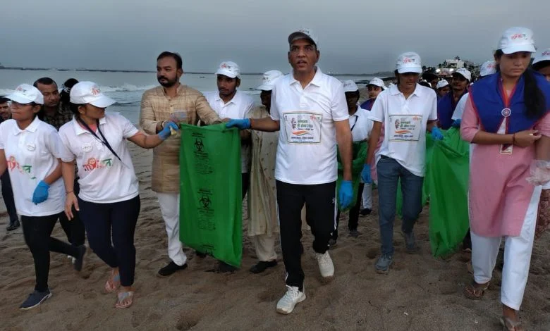 'My Bharat Volunteers' in Porbandar; Cleanliness campaign of Chopati...