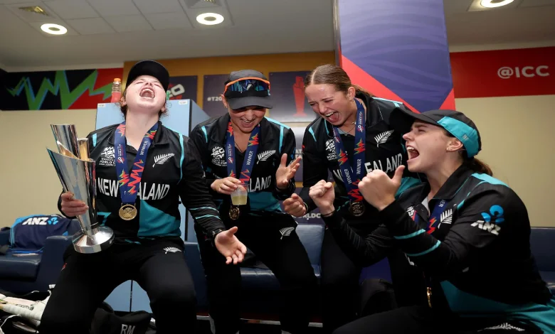 New Zealand women cricketers observe  satellite   cupful  triumph   successful  style