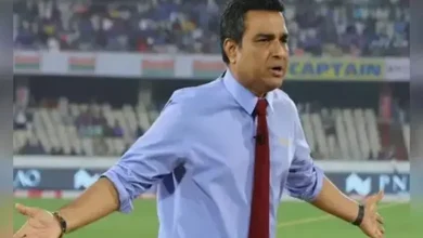 Netizens demand... Sack Sanjay Manjrekar from commentary panel