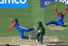 Richa Ghosh sends Pakistan captain with one handed catch