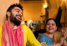 Virat Kohli Dance with Mother Saroj Kohli, video Viral