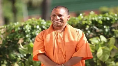 Yogi Adityanath ordered the administration to help people enjoy Diwali