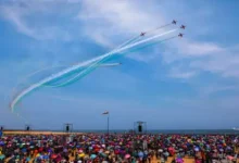 "People collapsed due to heatstroke at Chennai air show, medical teams providing aid"