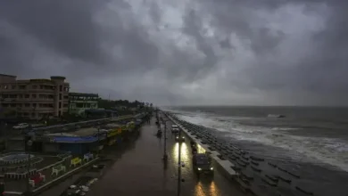 "cyclone dana brings heavy rains to kerala"