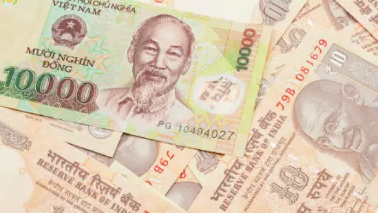 Currency comparison Vietnam vs India