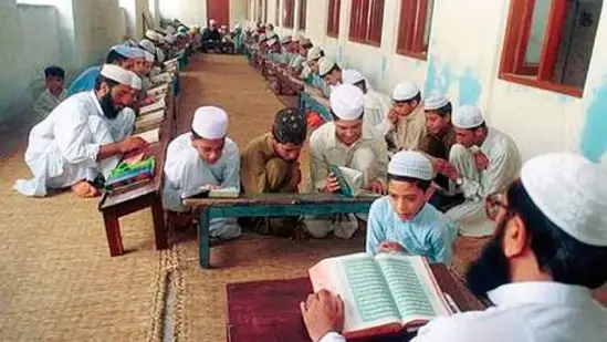 Maha. govt. to summation   wage  od madrasa teachers