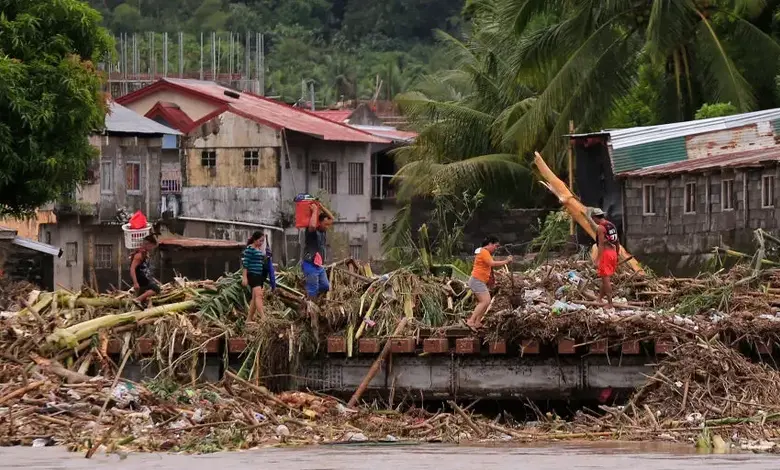 Disaster in the Philippines: Cyclone and floods kill 23 more