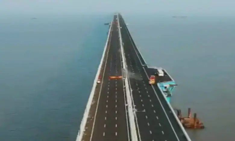 A 30 km long bridge will be built in the sea of ​​Gujarat