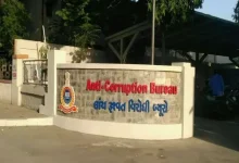 Gujarat Dahod Former in charge DPEO Mayur Parekh,arrested bribery case disproportionate assets found