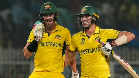 AUS VS PAK: Australia beat Pakistan by two wickets in first ODI, reach target in 33.3 overs