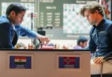 Carlsen wins both chess titles in Kolkata