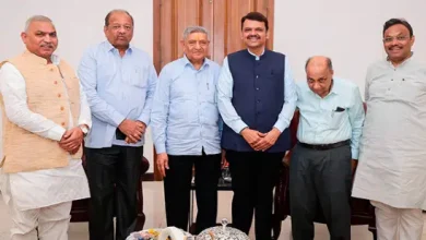 Efforts to persuade rebels in BJP intensify, what happened at Devendra Fadnavis and Gopal Shetty's meeting?