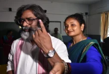 CM Hemant Soren casts his vote for Jharkhand Assembly election