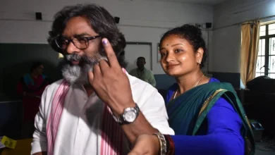 CM Hemant Soren casts his vote for Jharkhand Assembly election