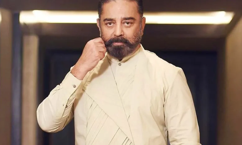 "Kamal Haasan Loses Temper at Gift-Giving Event"