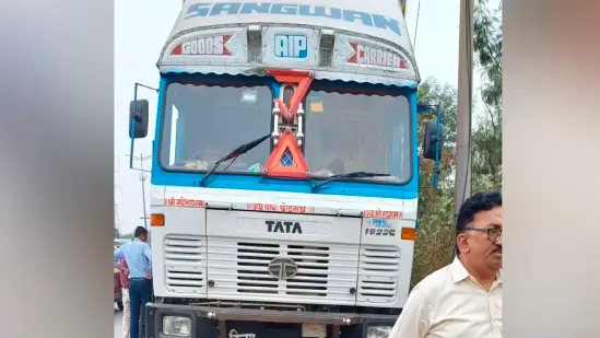 Mumbai constabulary  ceased motortruck  loaded with silver