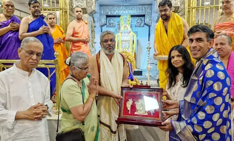 Former UK PM Rishi Sunak performed aarti with wife at Bengaluru Math