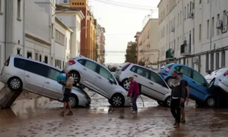 floods in Spain cause devastation killing 140 people many missing