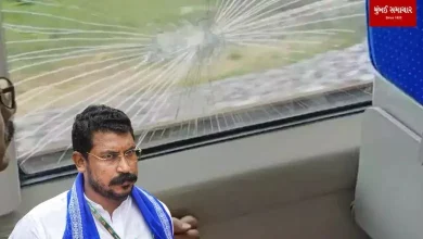 Stone pelting on Vande Bharat Train