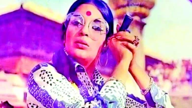 Zeenat Aman actually died during the shooting of the song 'Dum Maro Dum'