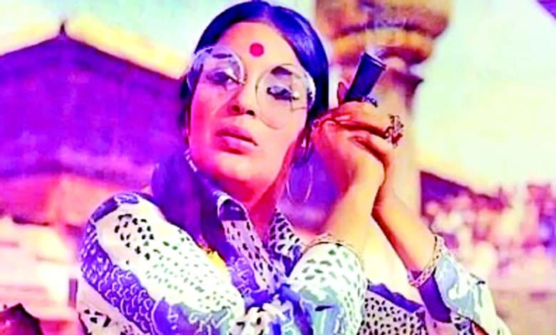 Zeenat Aman really  died during the shooting of the opus  'Dum Maro Dum'