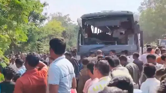 The bus was running at full speed and the accident occurred while trying to overtake gondia