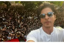 Shahrukh Khan's birthday party photo goes viral, if you haven't seen it, watch it...