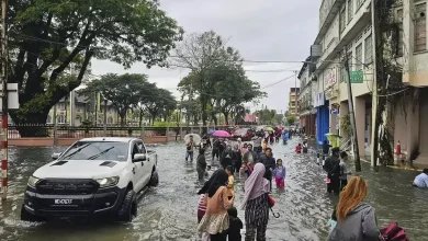 Malaysia's worst floods in a decade: 80,000 evacuated