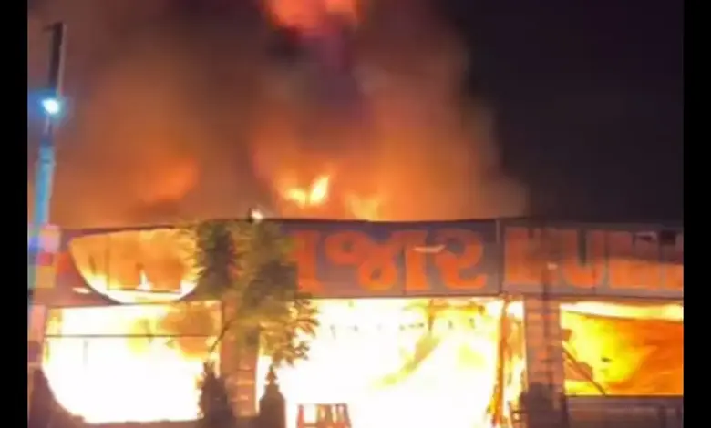 over 30 fires call in Kachchh diwali 2024