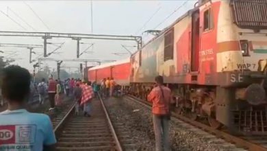 train derailment near howrah station, 2 passengers injured