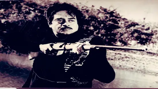 shatrughan sinha's iconic dialogue khamosh