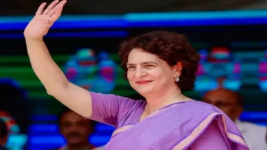 priyanka gandhi leads in wayanad by-election