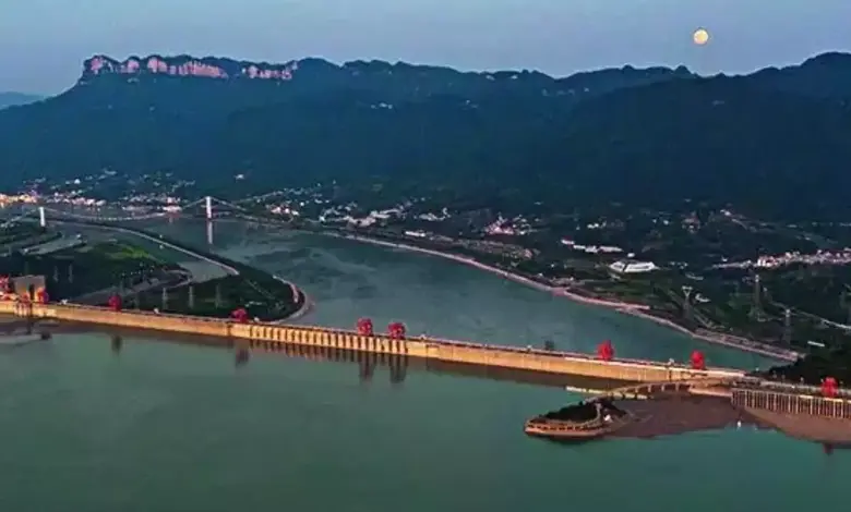 China is building the world's largest dam on the Brahmaputra river