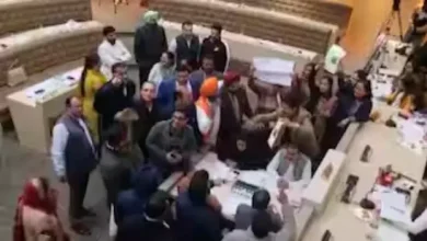 Congress and BJP councilors clash at Chandigarh Municipal Corporation meeting