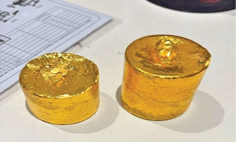 Gold smuggling worth caught at Ahmedabad airport