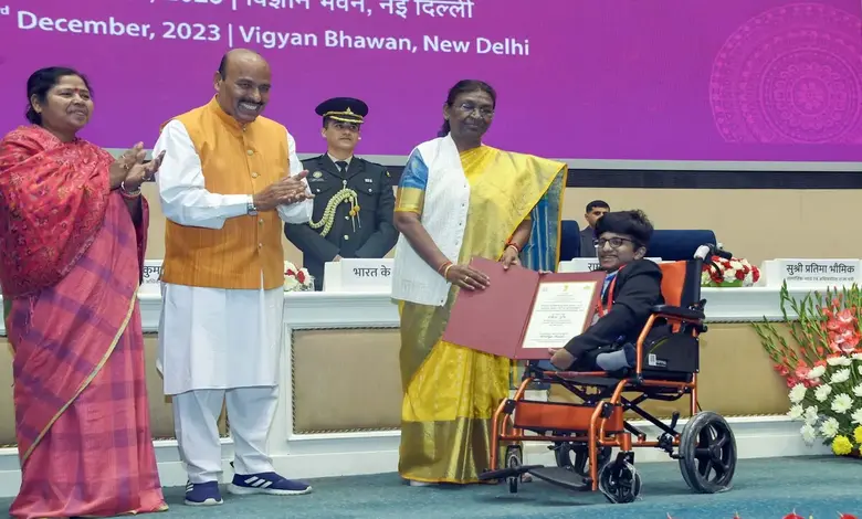 Gujarat received best Rajya Divyangjan Ayukt 2024 award