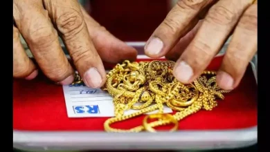 Neighbour couple stole gold jwellary