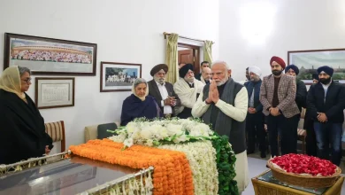 PM Modi pays tributes to Manmohan Singh at his residence