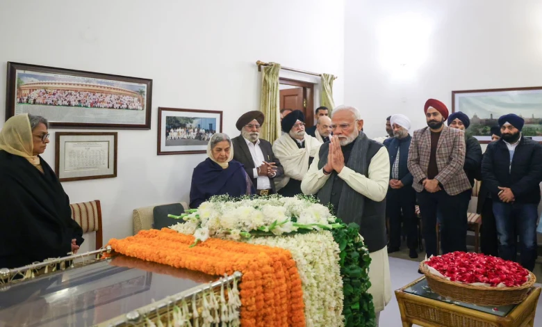 PM Modi pays tributes to Manmohan Singh at his residence