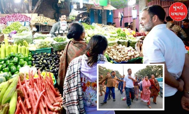 Rahul Gandhi interacting with women at a vegetable market