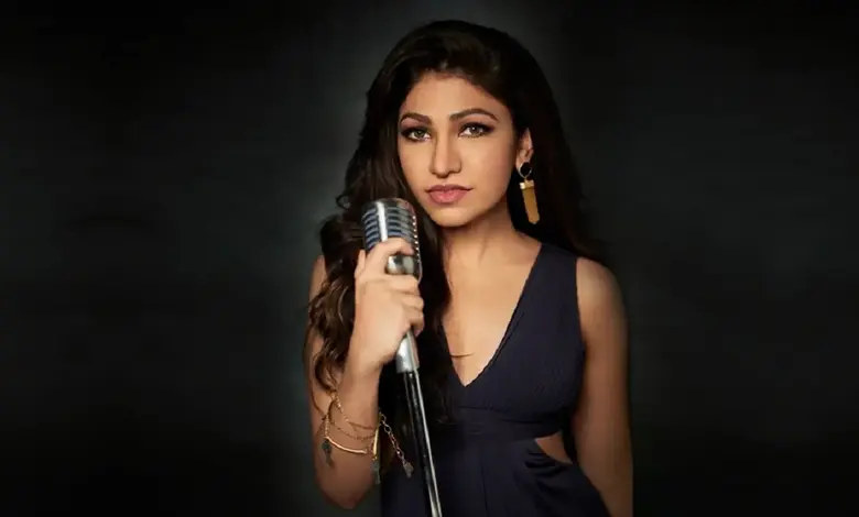 Rchest female singer of India