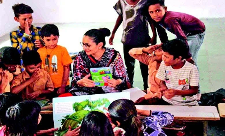 Srishti Parihar inspires 30,000 kids in 175 schools to read.