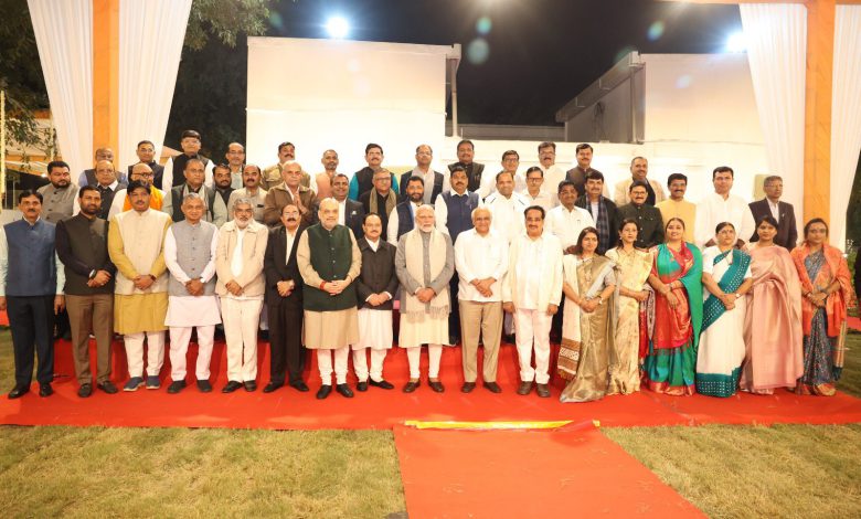 C R Patil hosts Sneh Milan dinner with Member of Parliament