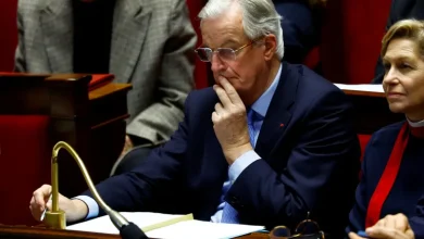 French government collapses after losing no-confidence vote