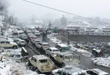 Snowfall causes road closures in Himachal Pradesh