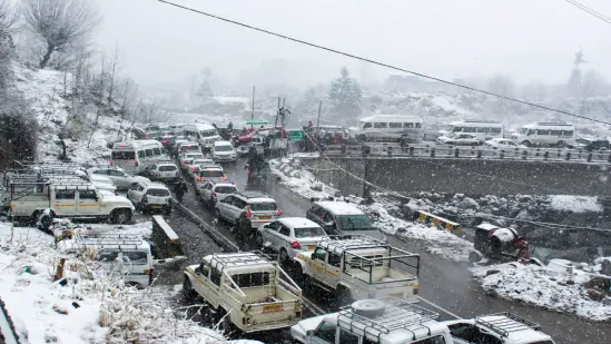 Snowfall causes road closures in Himachal Pradesh