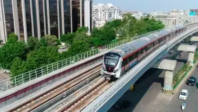 Ahmedabad metro train arriving at Thaltej village station