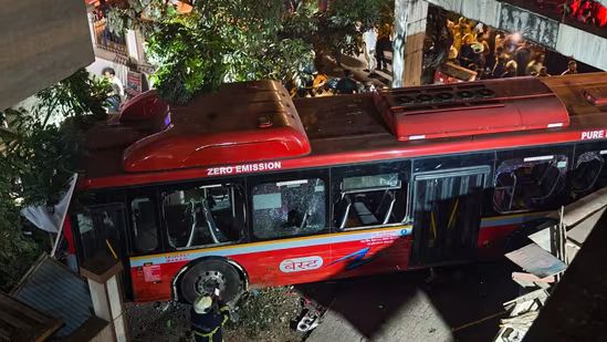 Kurla bus accident leaves 6 dead and 43 injured in Mumbai